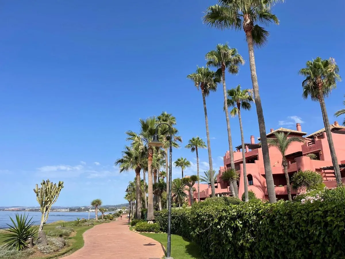 Sotoserena Pools & Tropical Garden Apartment With Sea View Estepona Spain