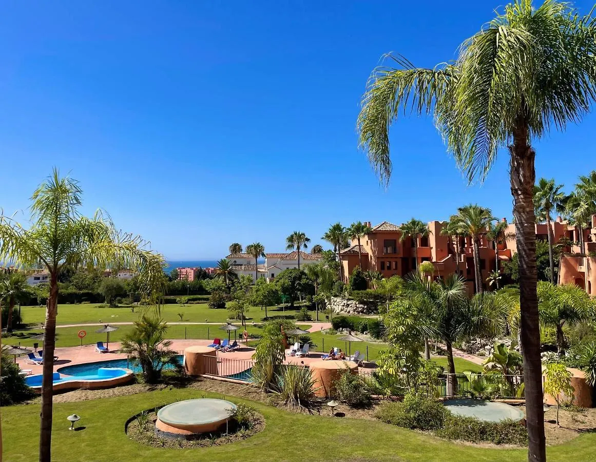 Sotoserena Pools & Tropical Garden Apartment With Sea View Estepona