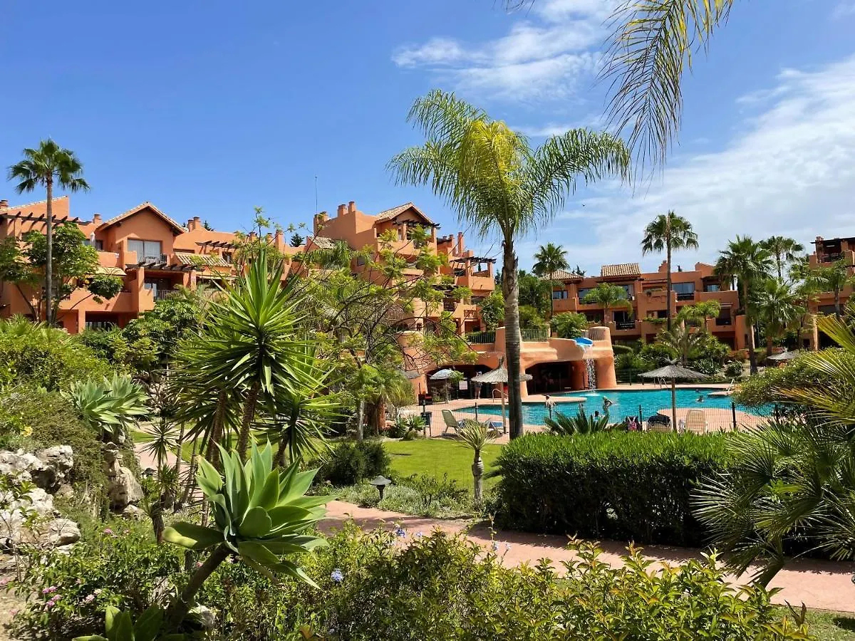 Sotoserena Pools & Tropical Garden Apartment With Sea View Estepona Spain