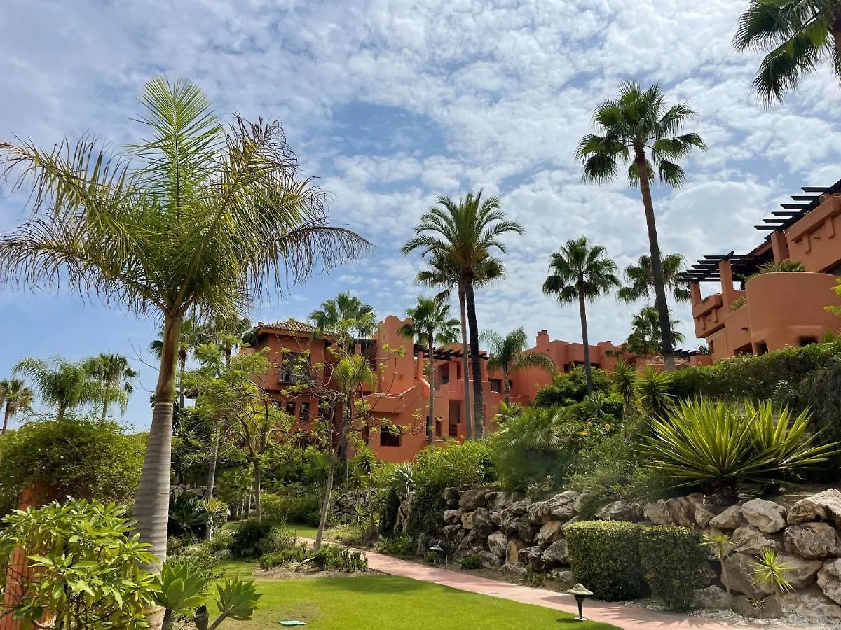 Sotoserena Pools & Tropical Garden Apartment With Sea View Estepona